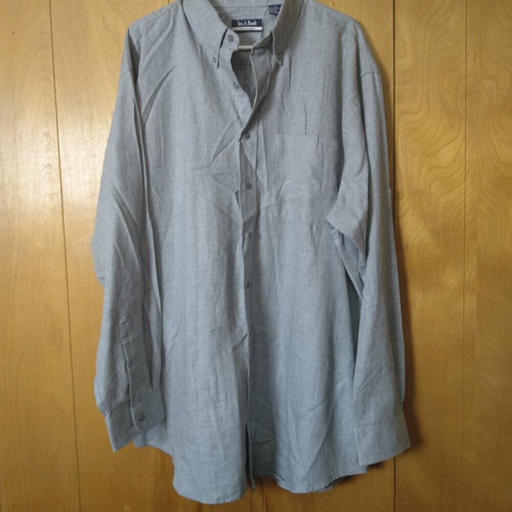 JOS A BANK SPORTSWEAR Men's XL Long Sleeve Gray Button Front Shirt 100% Cotton